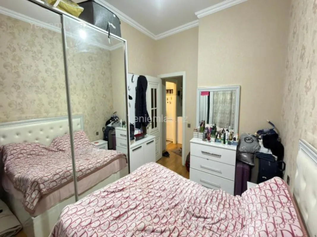 Satılır 2 otaqlı yeni tikili 50 m²