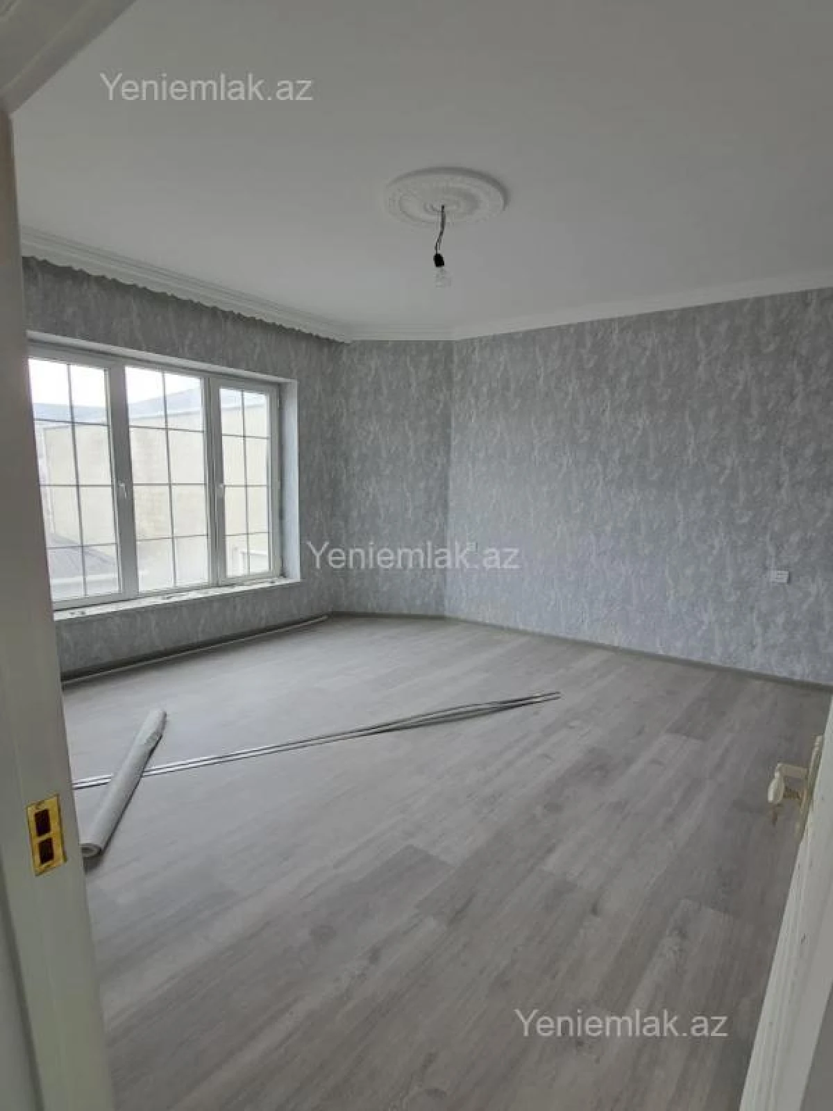 Satılır 4 otaqlı həyət evi 170 m²
