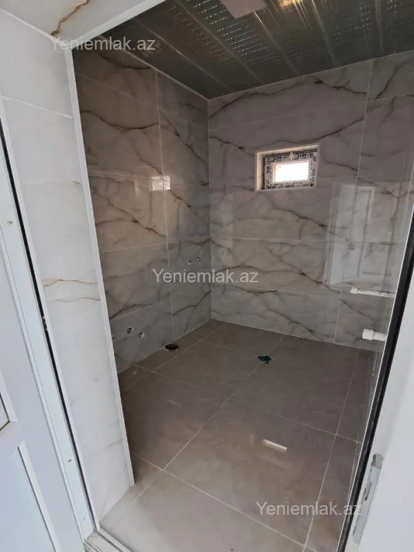 Satılır 4 otaqlı həyət evi 170 m²