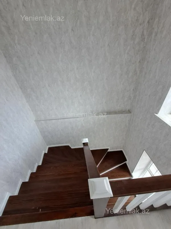 Satılır 4 otaqlı həyət evi 170 m²