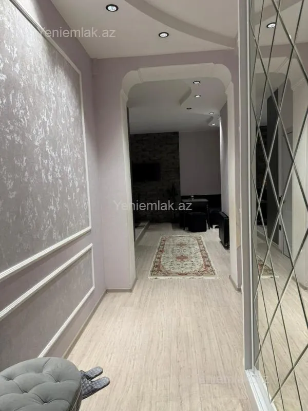 Satılır 3 otaqlı yeni tikili 100 m²