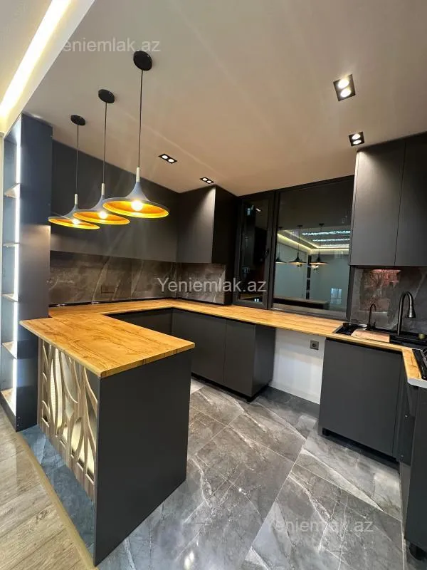 Satılır 3 otaqlı yeni tikili 100 m²