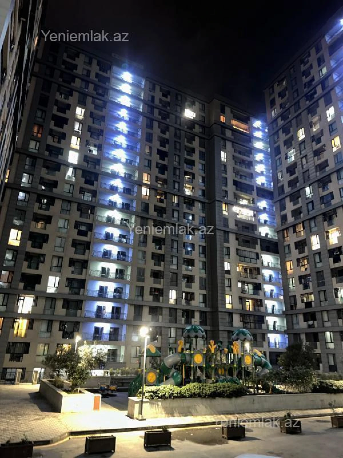 Satılır 3 otaqlı yeni tikili 100 m²