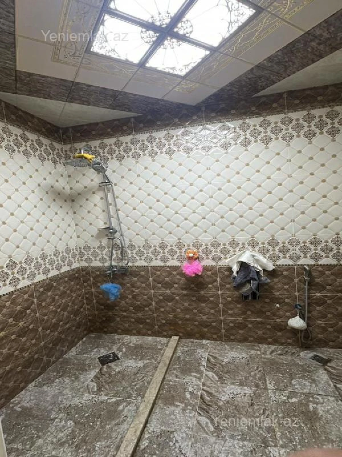 Satılır 3 otaqlı yeni tikili 130 m²