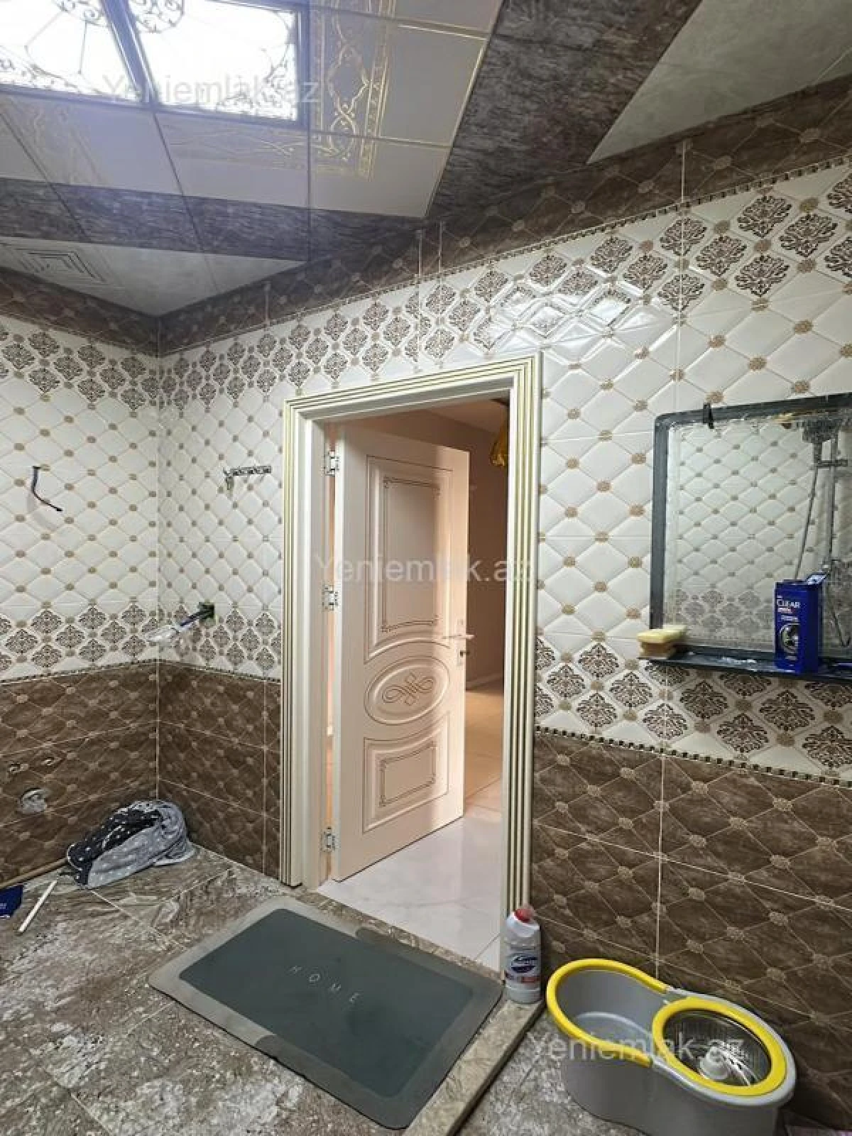 Satılır 3 otaqlı yeni tikili 130 m²