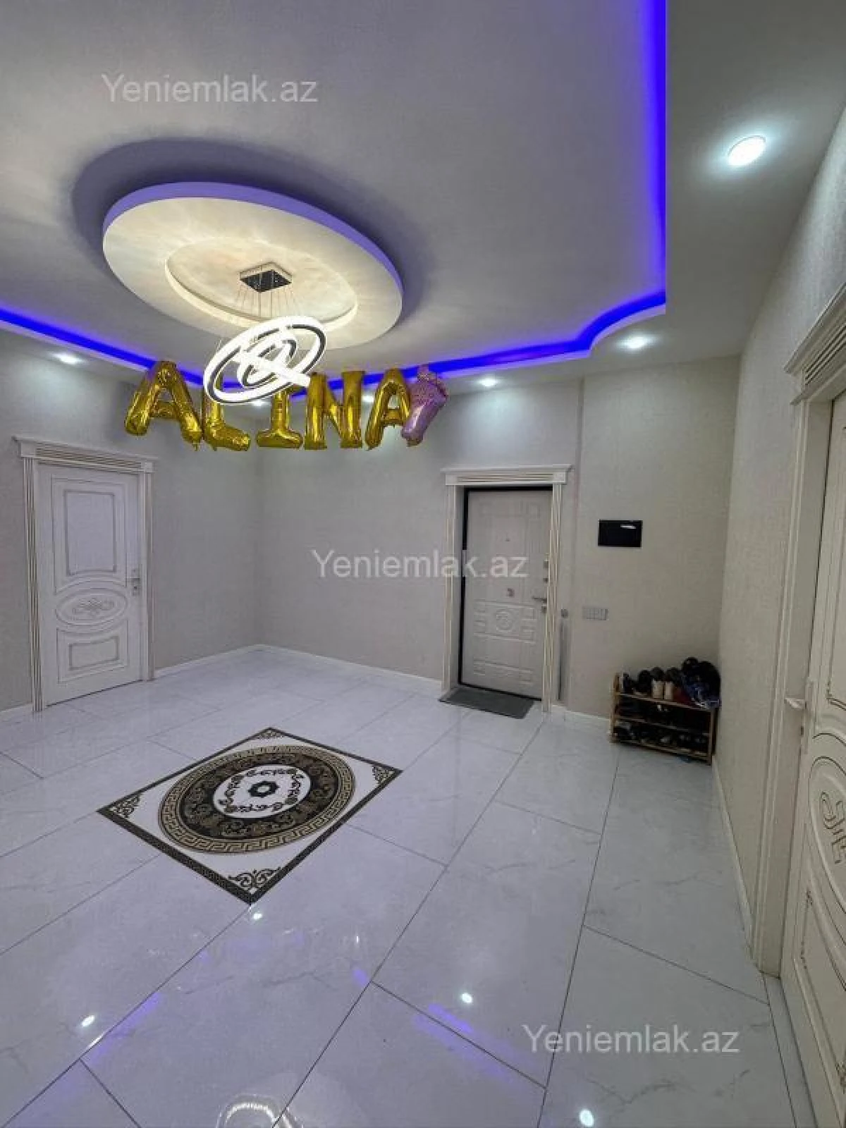 Satılır 3 otaqlı yeni tikili 130 m²