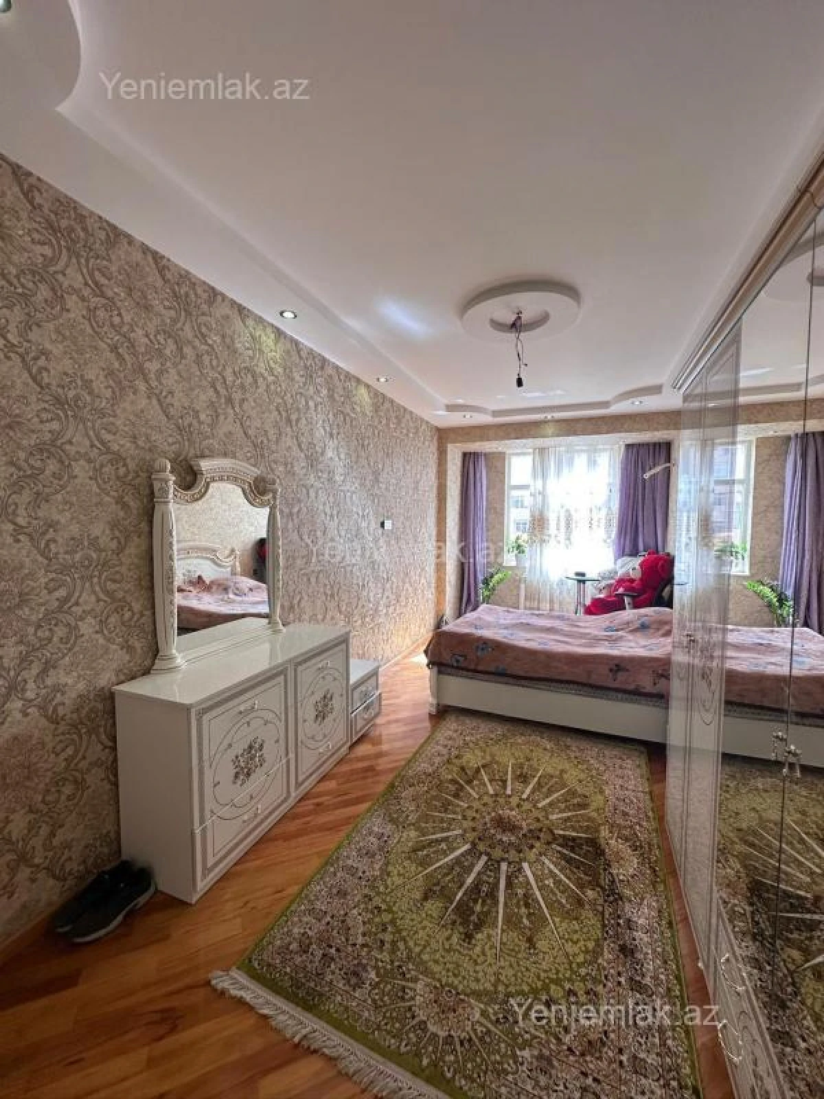 Satılır 3 otaqlı yeni tikili 130 m²