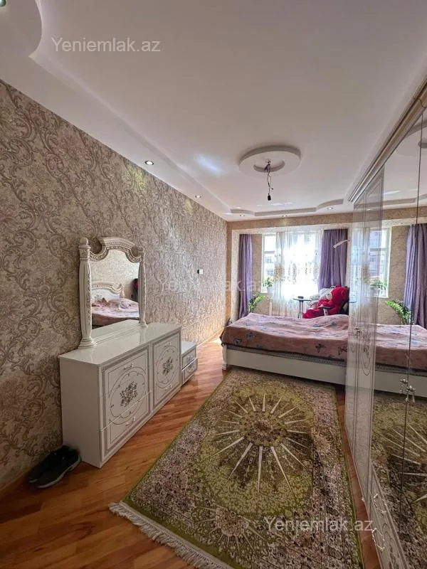 Satılır 3 otaqlı yeni tikili 130 m²