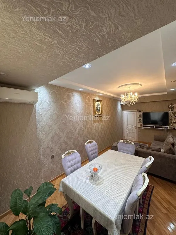 Satılır 3 otaqlı yeni tikili 130 m²