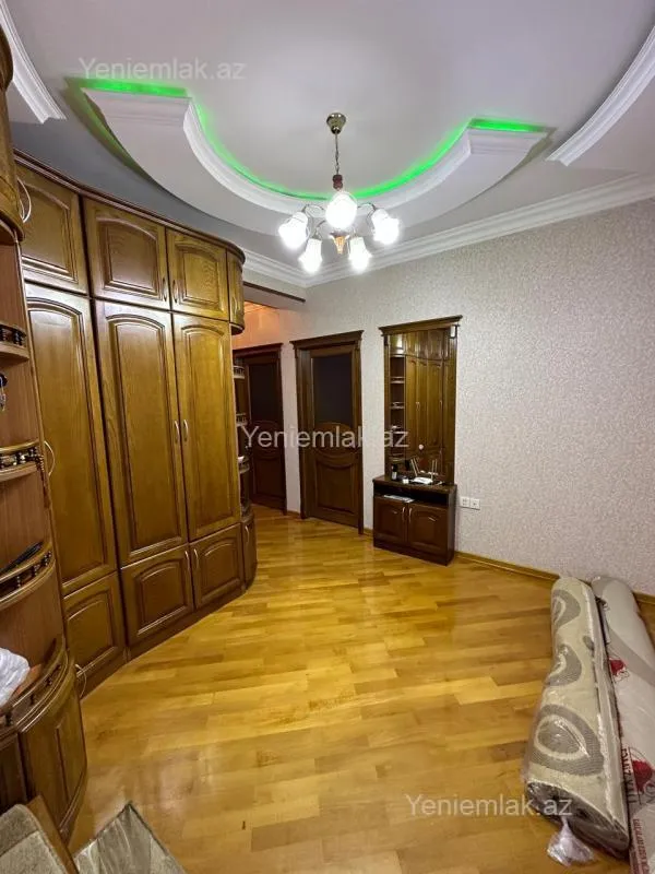 Satılır 2 otaqlı yeni tikili 100 m²