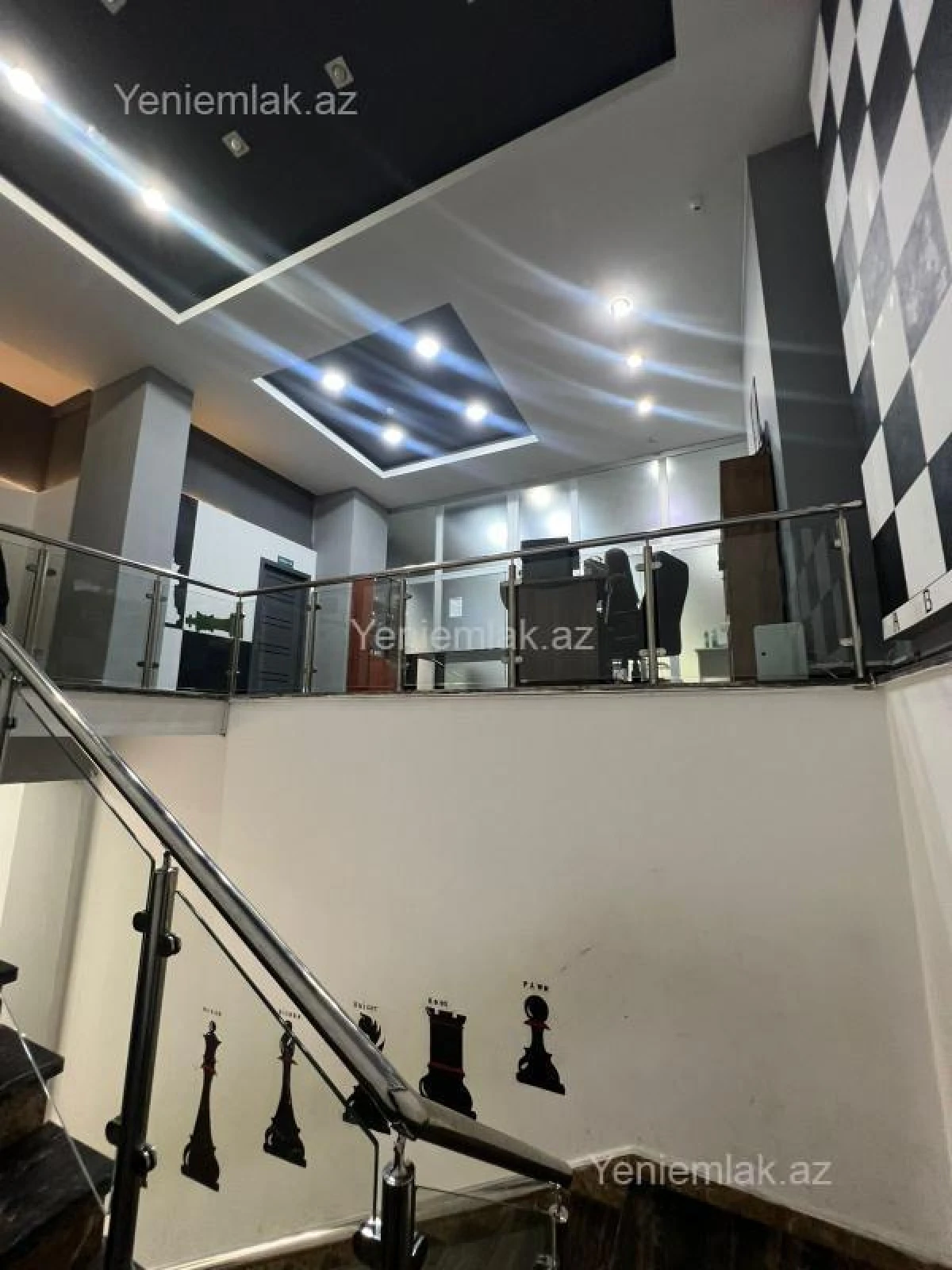 Satılır 6 otaqlı obyekt 370 m²