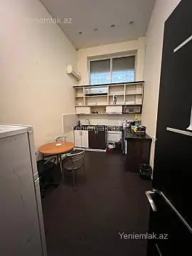 Satılır 6 otaqlı obyekt 370 m²