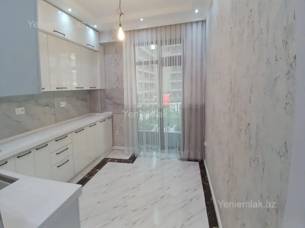 Satılır 4 otaqlı yeni tikili 178 m²