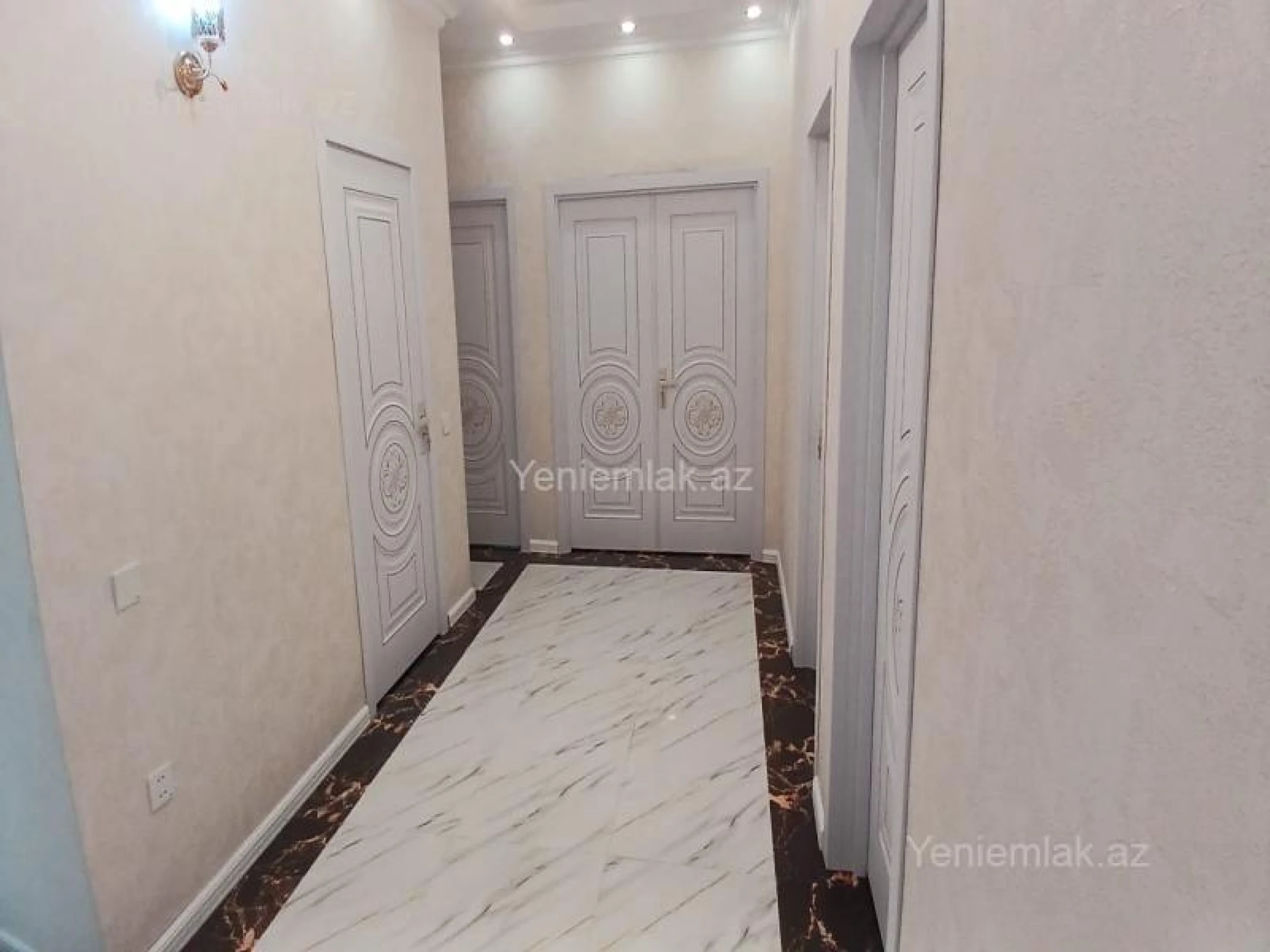 Satılır 4 otaqlı yeni tikili 178 m²
