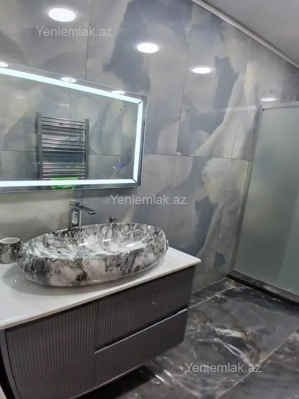 Satılır 4 otaqlı yeni tikili 178 m²