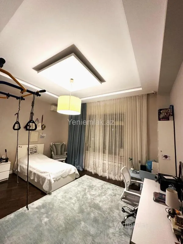 Satılır 4 otaqlı yeni tikili 202 m²
