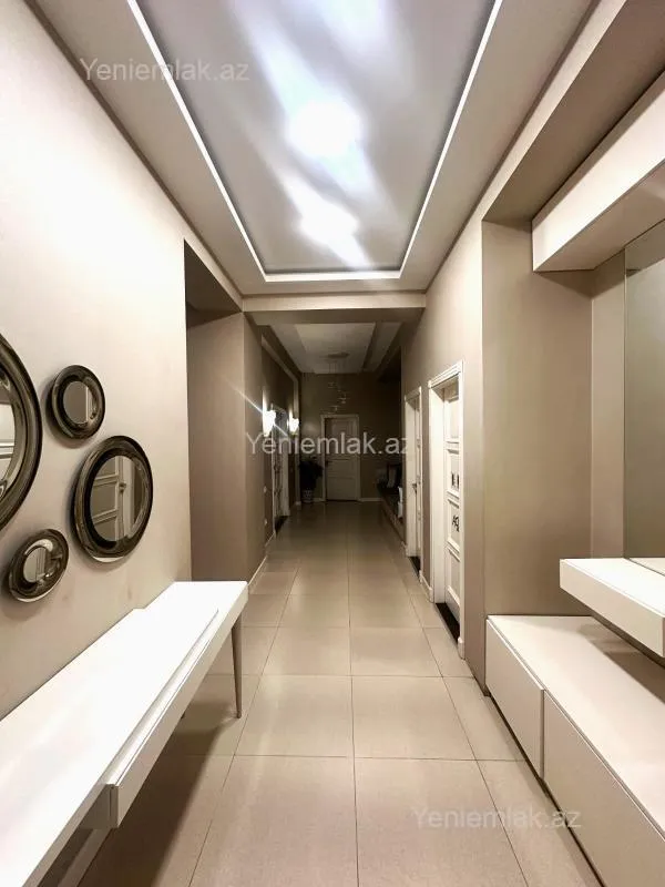 Satılır 4 otaqlı yeni tikili 202 m²
