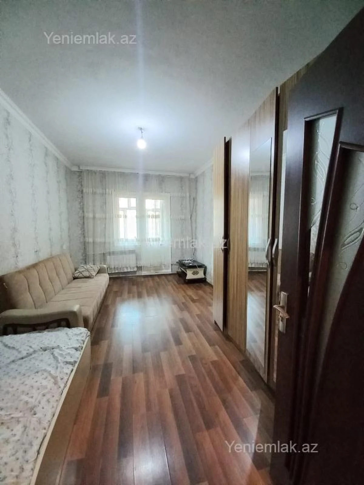 Satılır 2 otaqlı köhnə tikili 45 m²