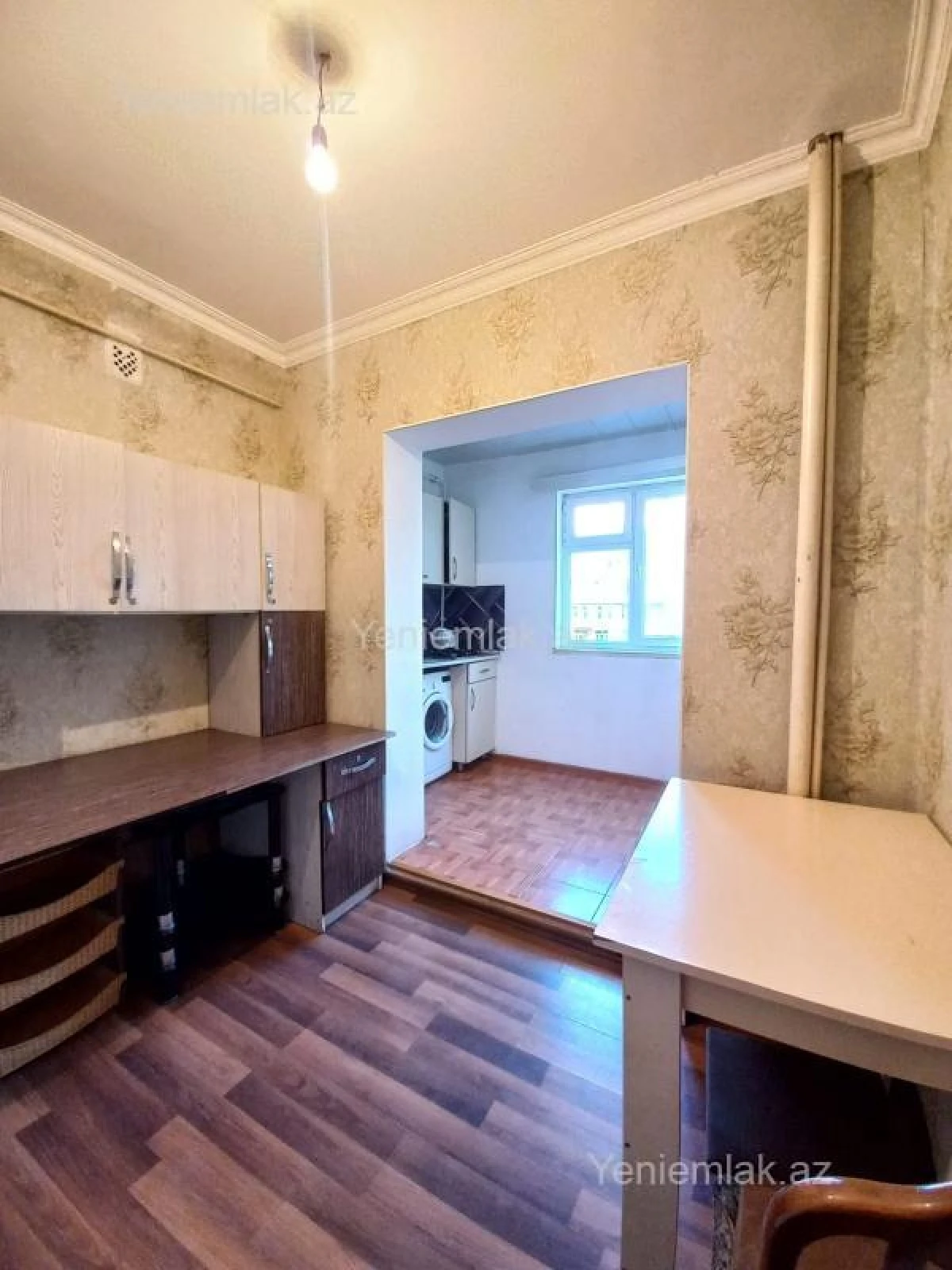 Satılır 2 otaqlı köhnə tikili 45 m²