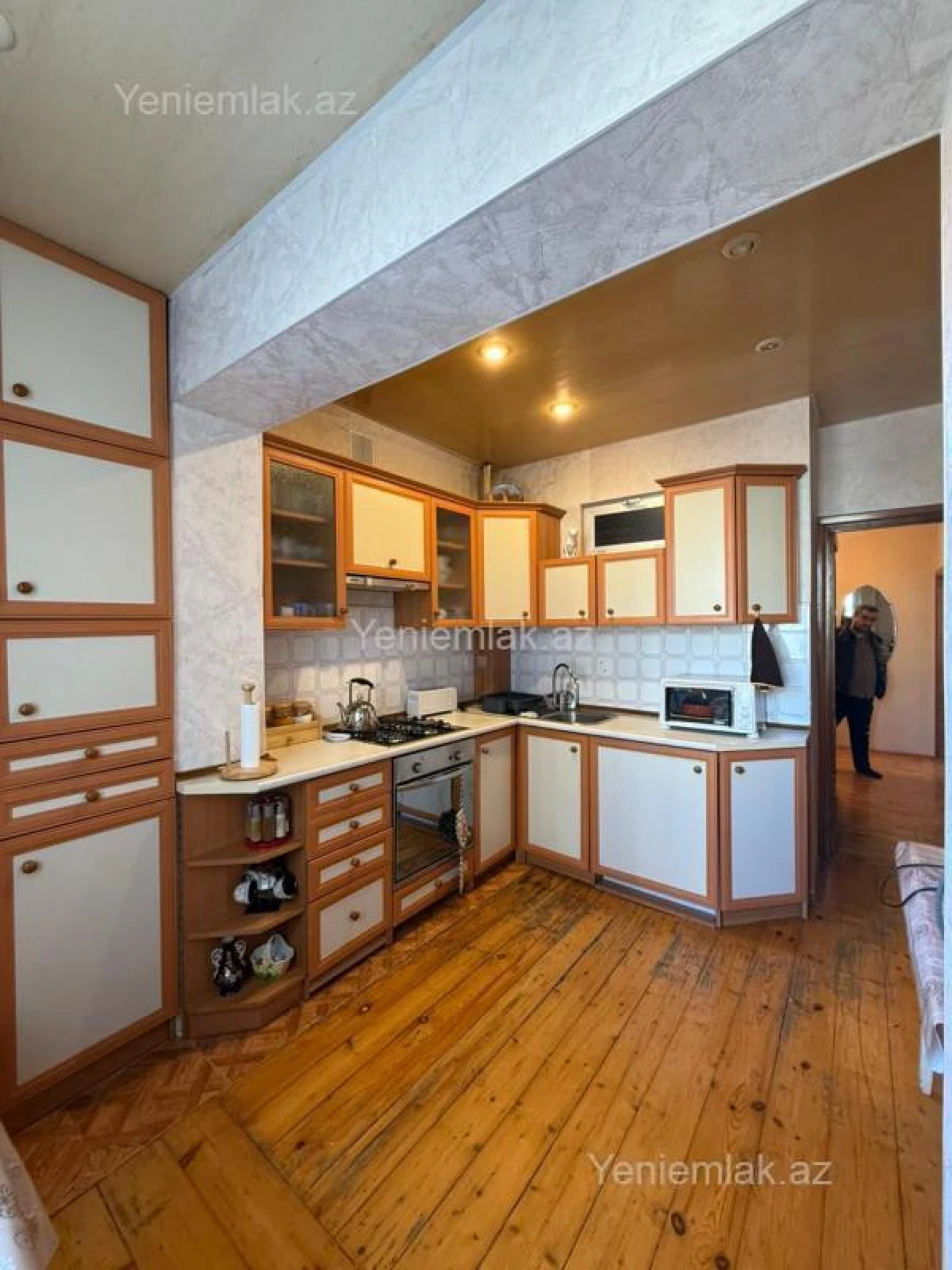 Satılır 3 otaqlı köhnə tikili 80 m²