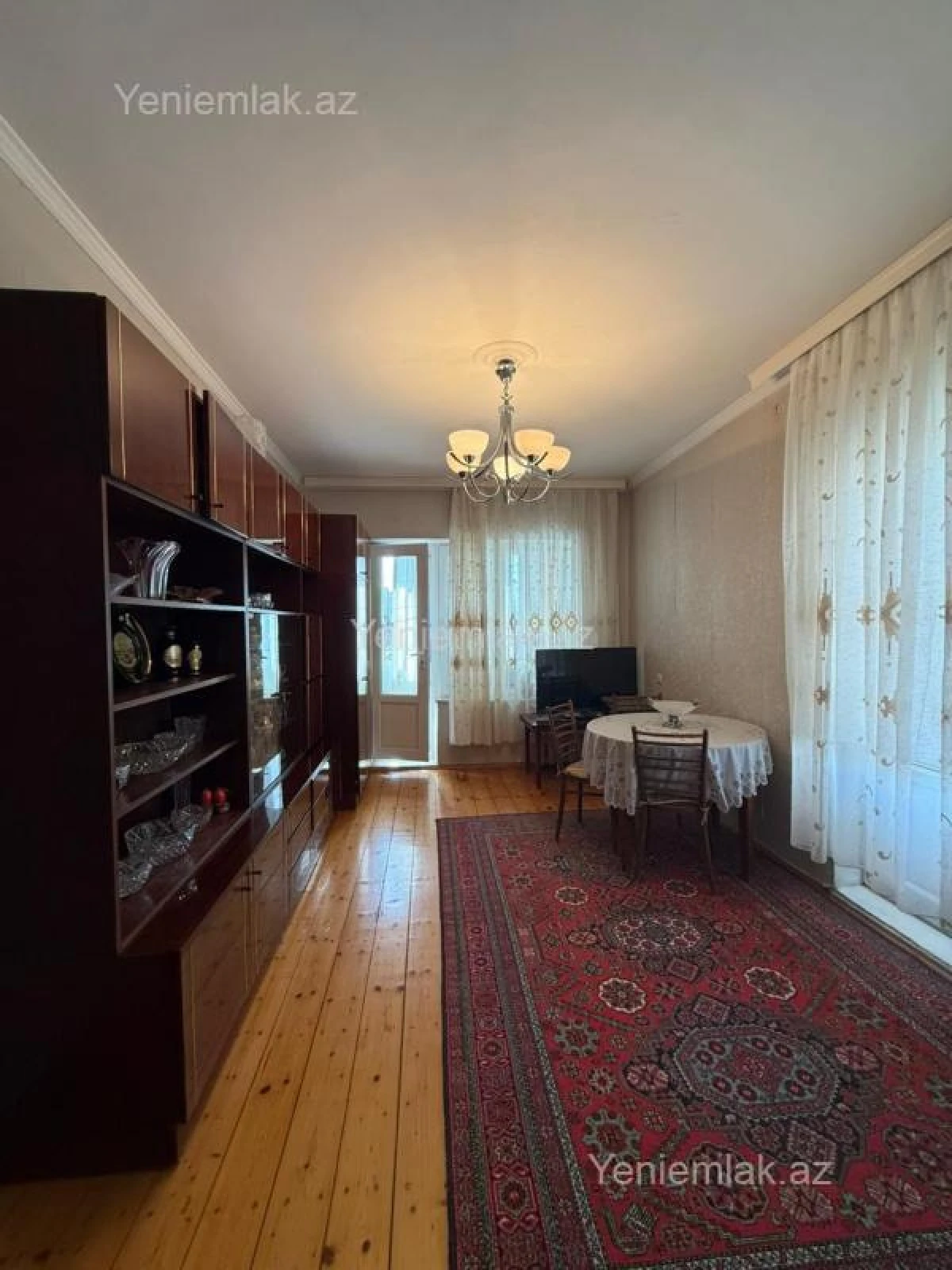 Satılır 3 otaqlı köhnə tikili 80 m²