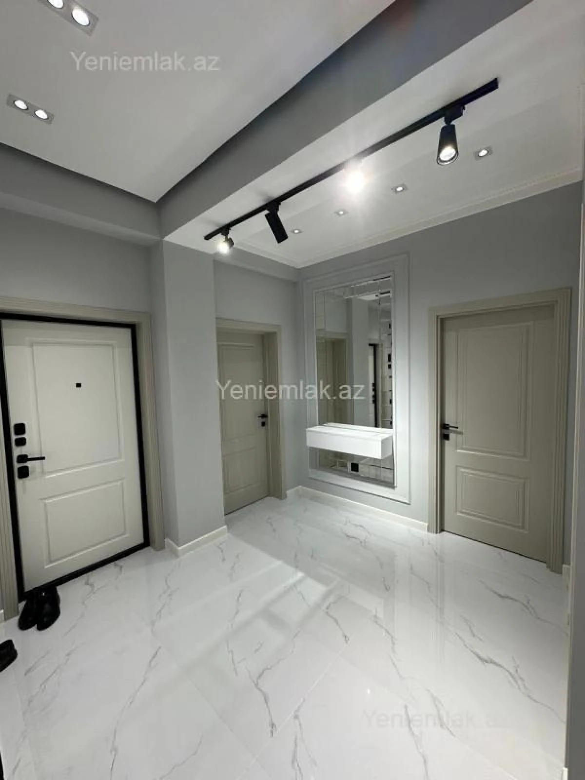 Satılır 3 otaqlı yeni tikili 100 m²