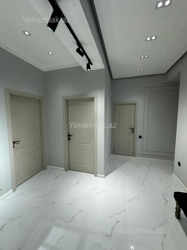 Satılır 3 otaqlı yeni tikili 100 m²