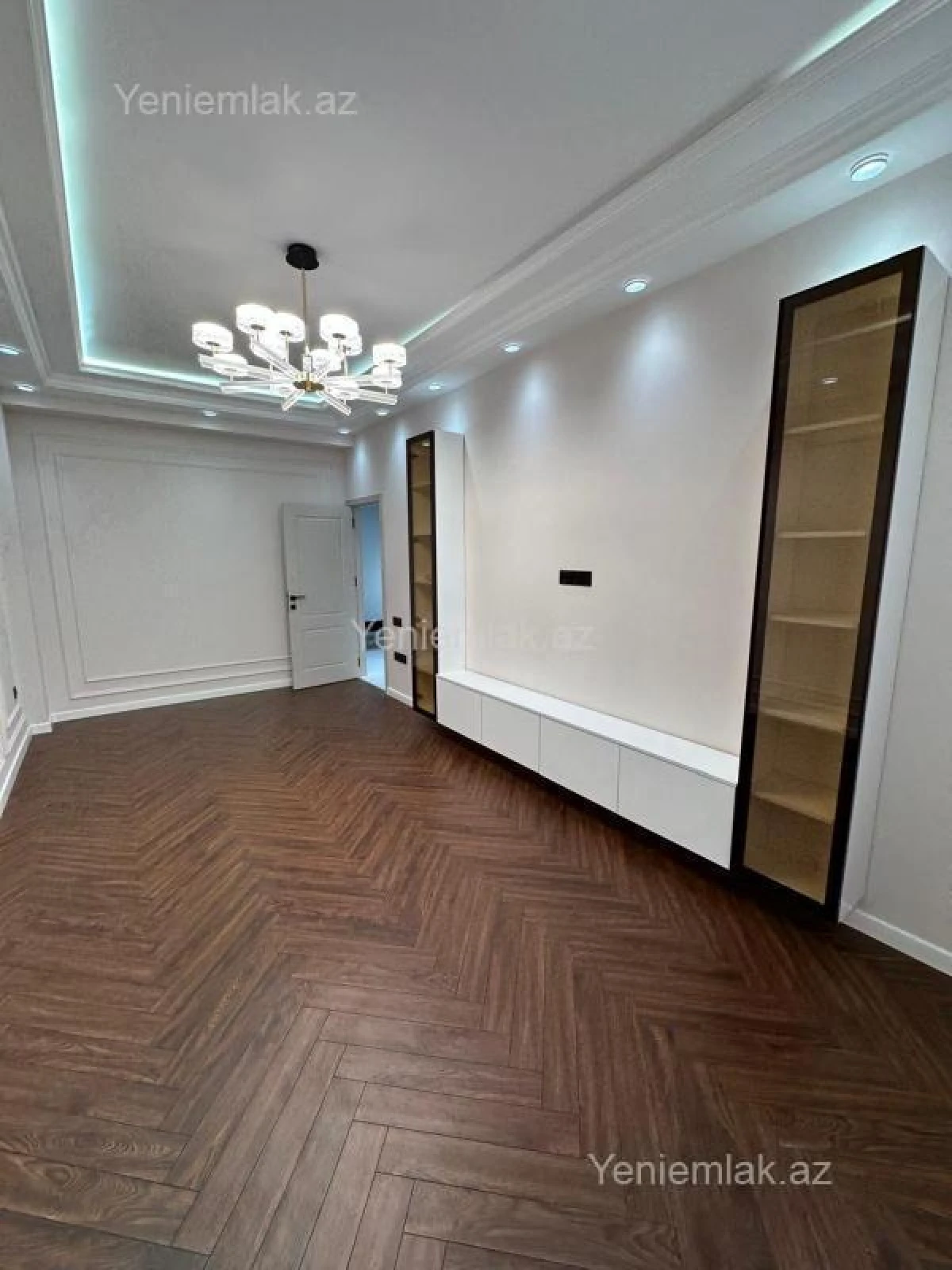 Satılır 3 otaqlı yeni tikili 100 m²