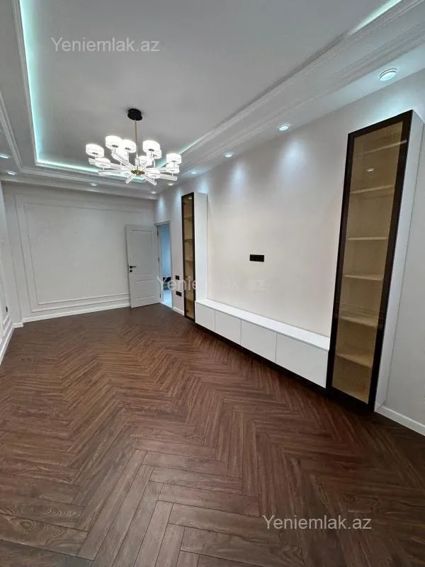 Satılır 3 otaqlı yeni tikili 100 m²