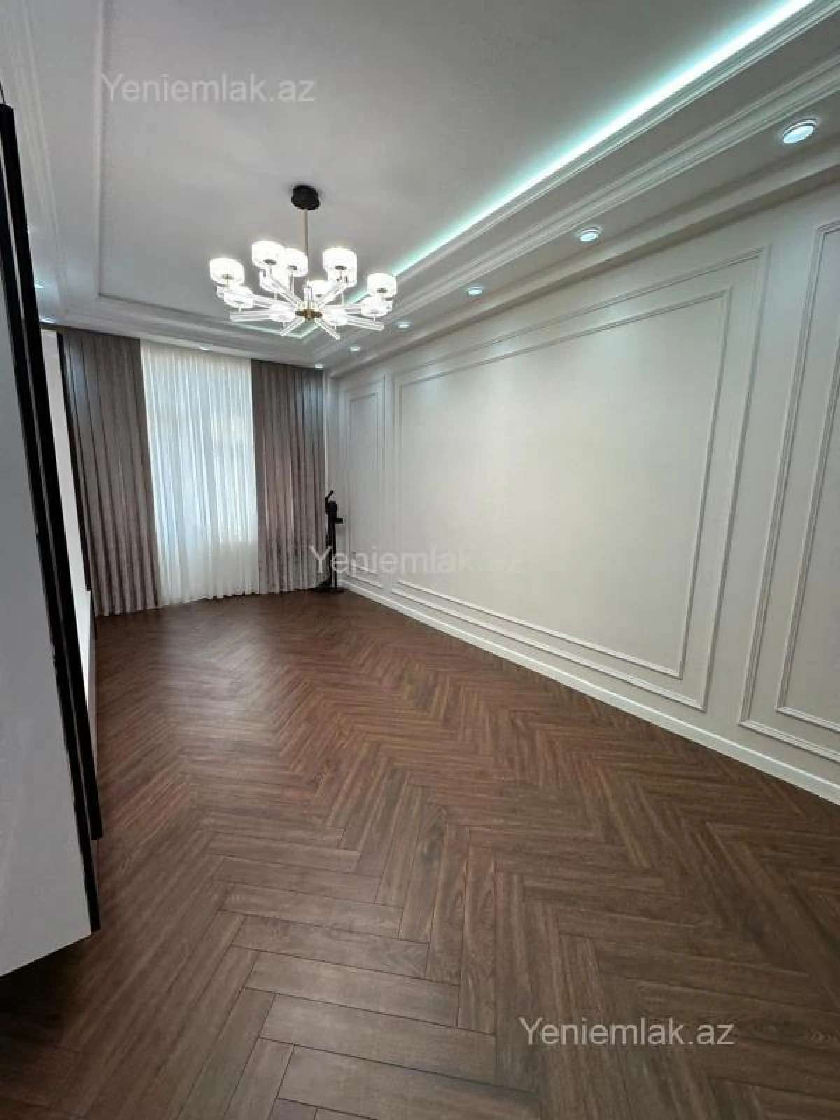 Satılır 3 otaqlı yeni tikili 100 m²