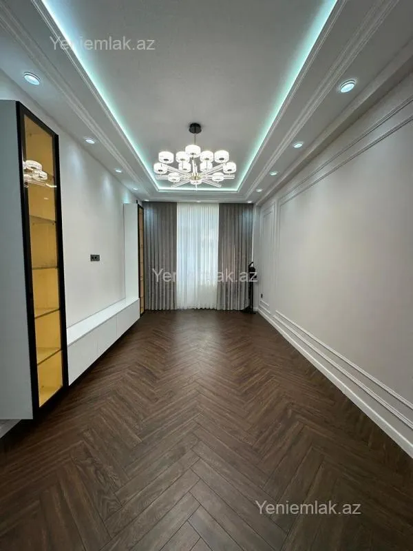 Satılır 3 otaqlı yeni tikili 100 m²