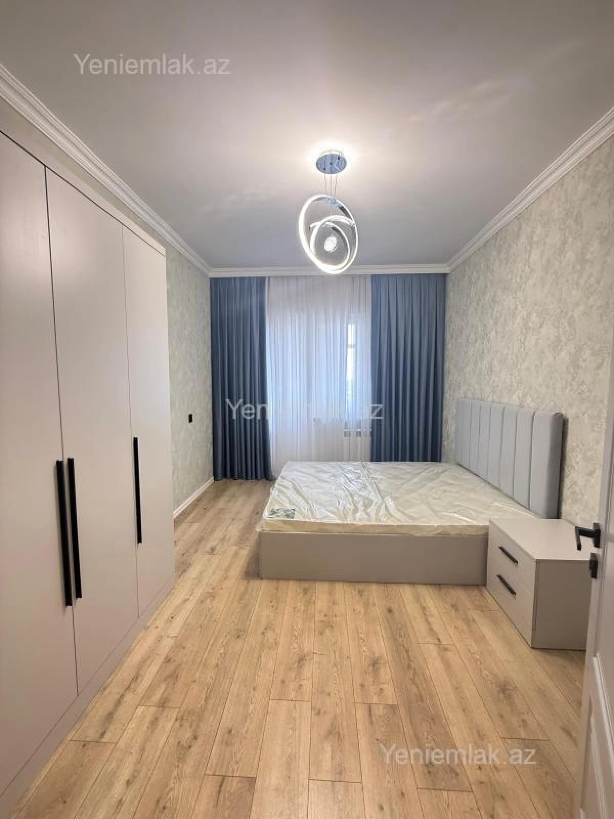 Satılır 3 otaqlı köhnə tikili 85 m²