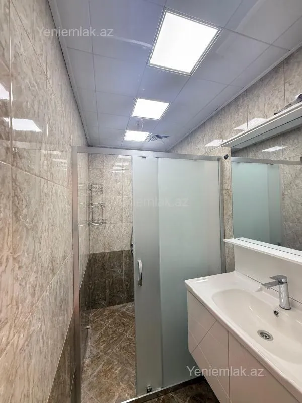 Satılır 3 otaqlı köhnə tikili 85 m²