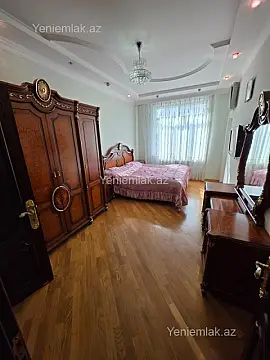 Satılır 4 otaqlı yeni tikili 180 m²