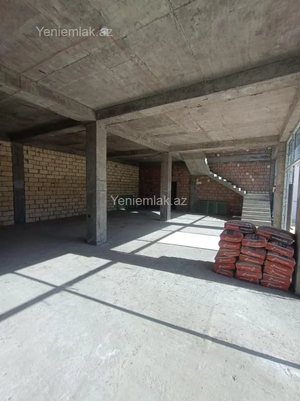 Satılır 3 otaqlı obyekt 372 m²