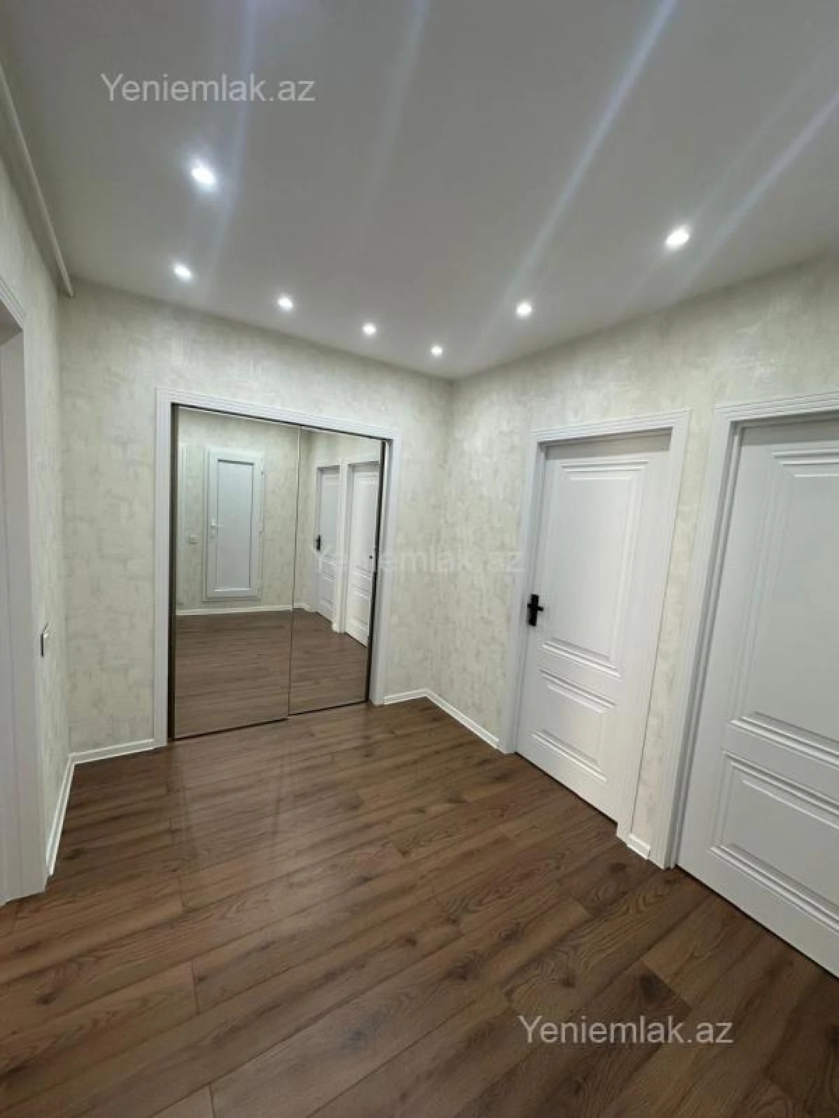 Satılır 3 otaqlı köhnə tikili 65 m²