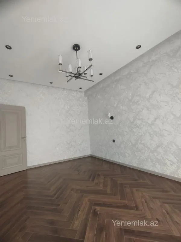 Satılır 2 otaqlı yeni tikili 80 m²