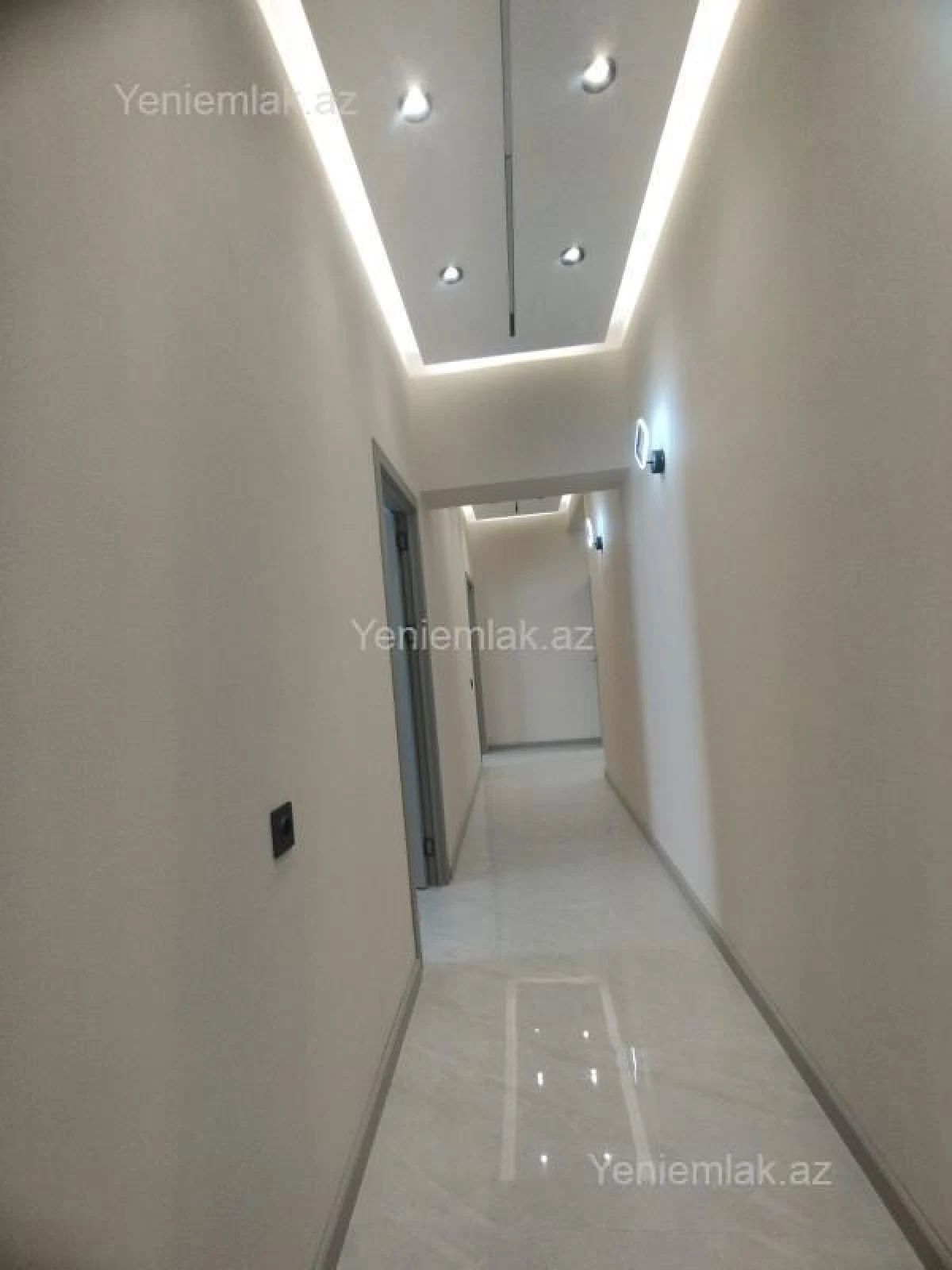 Satılır 2 otaqlı yeni tikili 80 m²