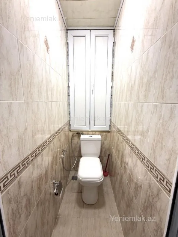 Satılır 4 otaqlı köhnə tikili 105 m²