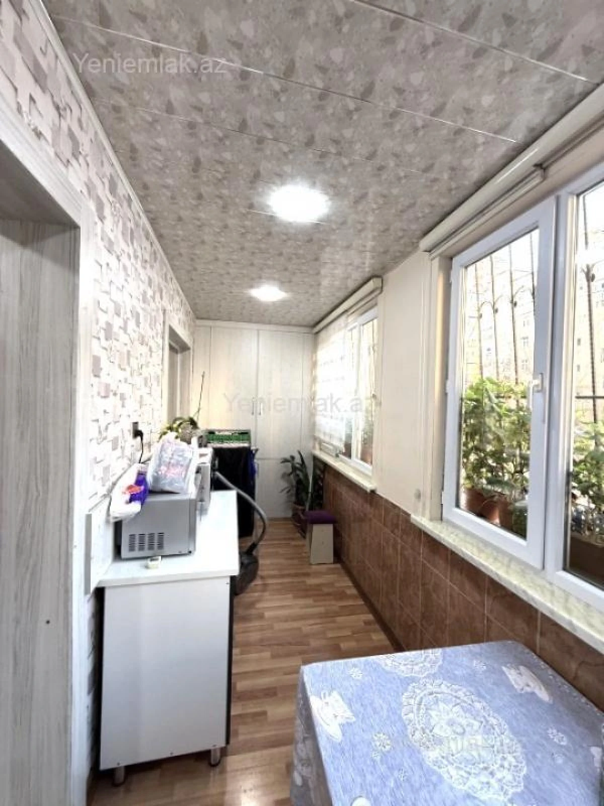 Satılır 4 otaqlı köhnə tikili 105 m²