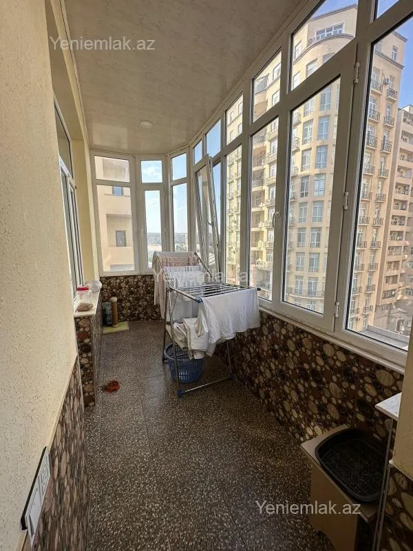 Satılır 5 otaqlı yeni tikili 250 m²