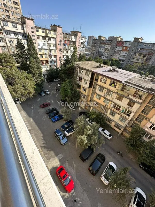 Satılır 5 otaqlı yeni tikili 250 m²