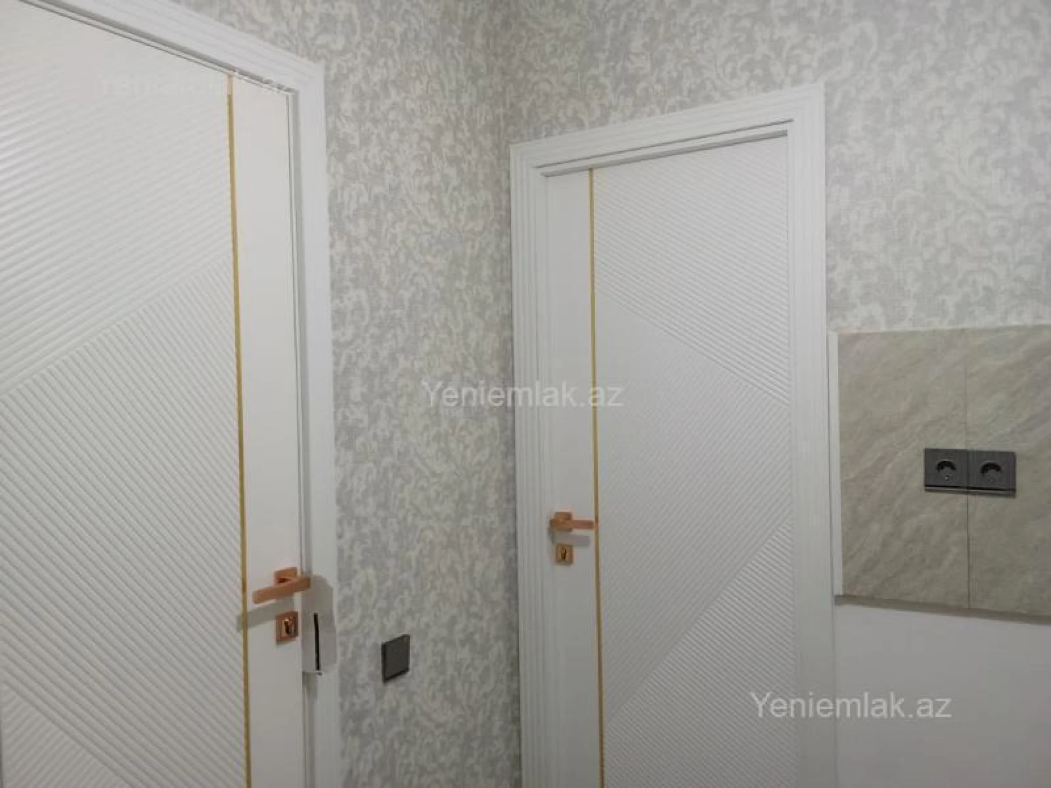 Satılır 1 otaqlı köhnə tikili 20 m²