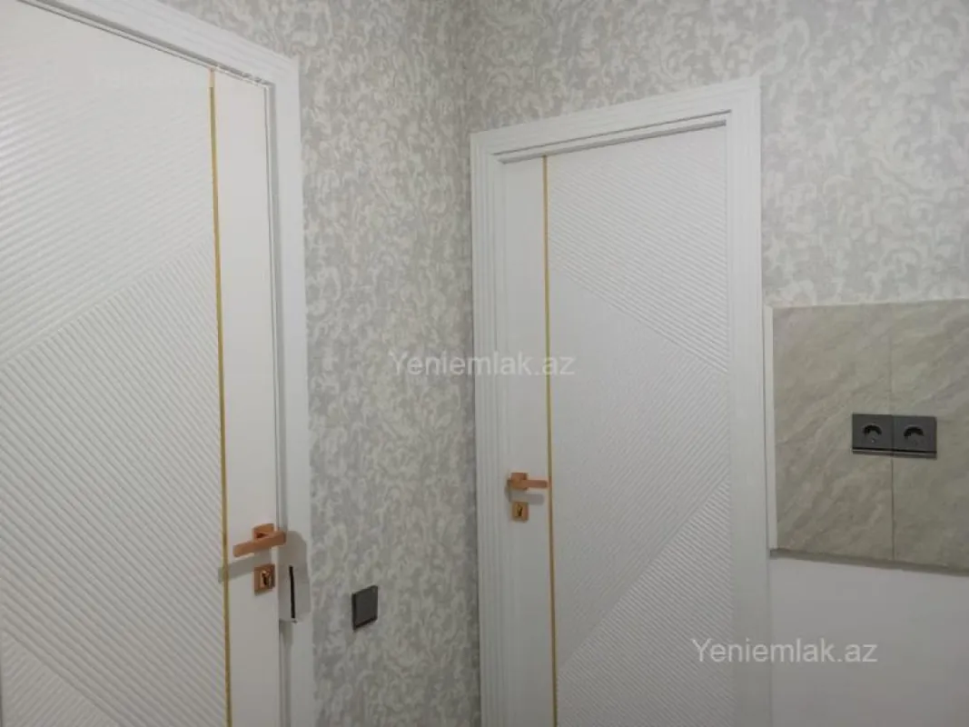 Satılır 1 otaqlı köhnə tikili 20 m²