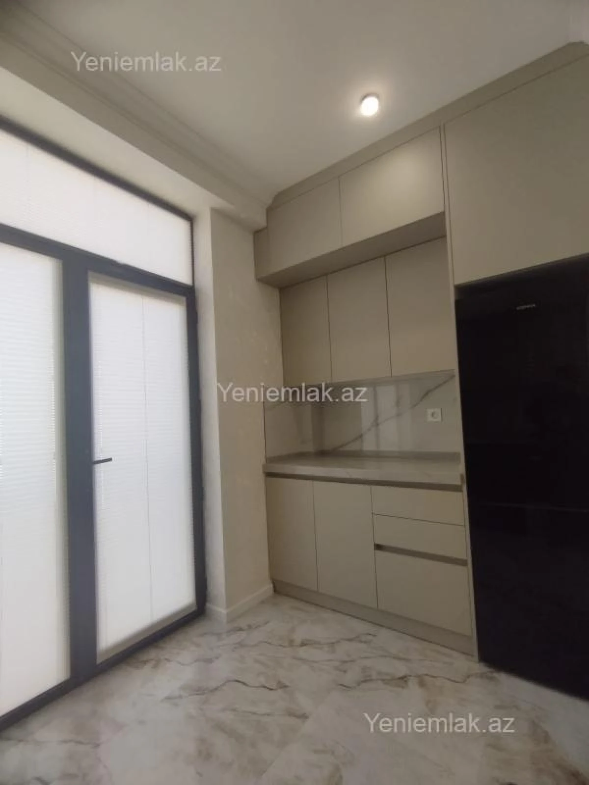 Satılır 2 otaqlı yeni tikili 65 m²