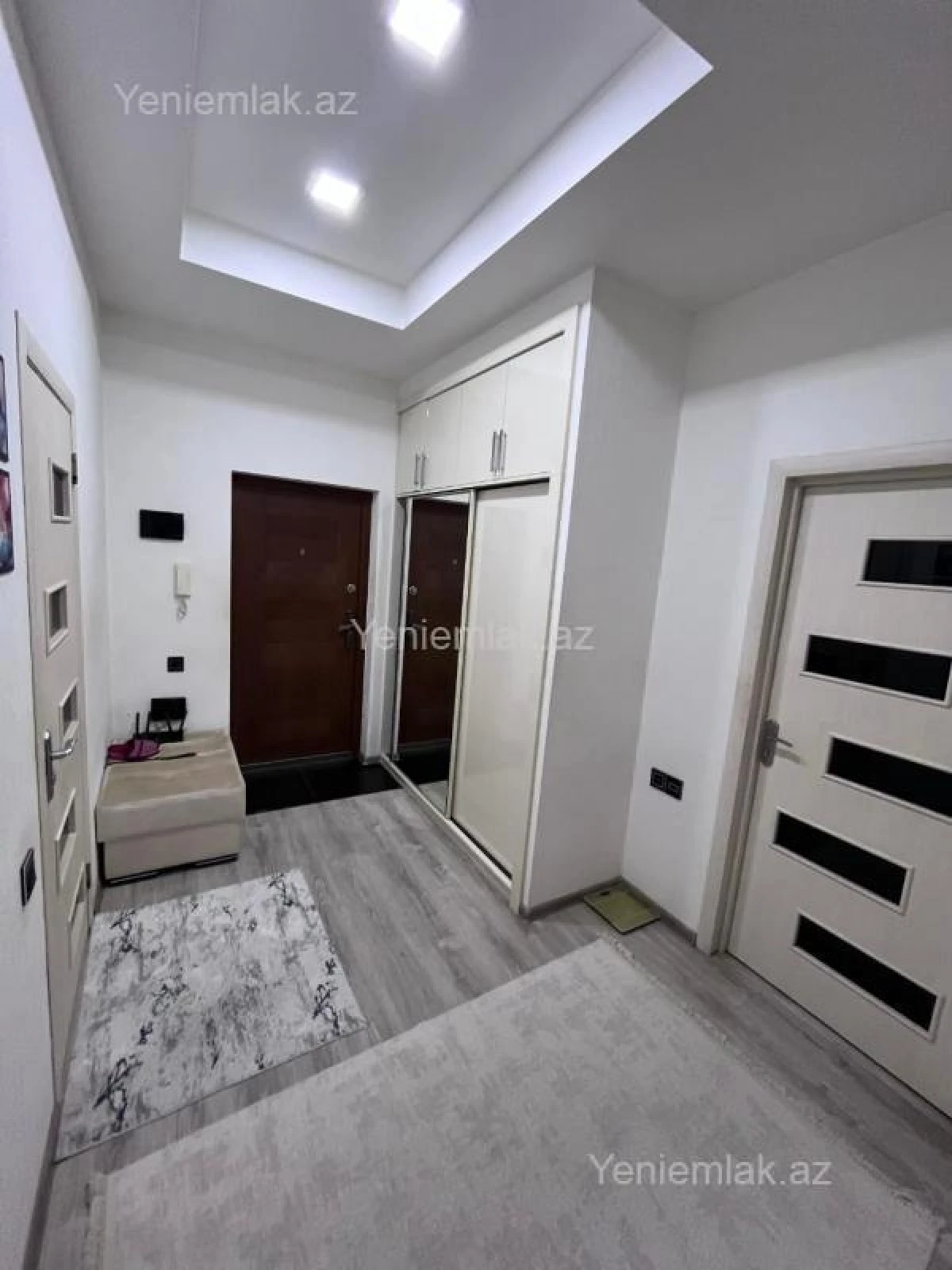 Satılır 3 otaqlı yeni tikili 70 m²
