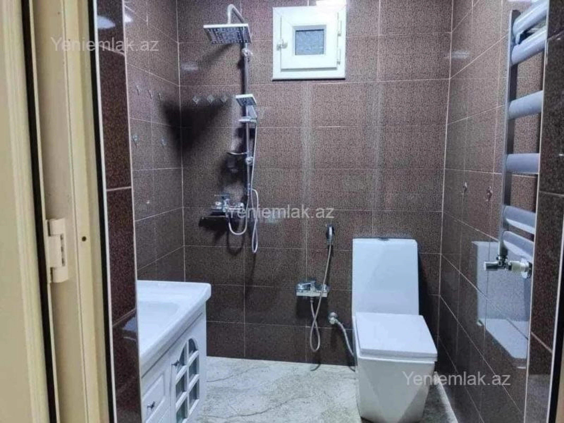 Satılır 4 otaqlı həyət evi 100 m²