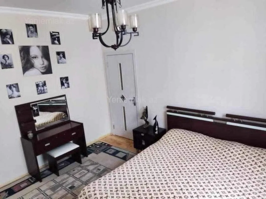 Satılır 4 otaqlı həyət evi 100 m²