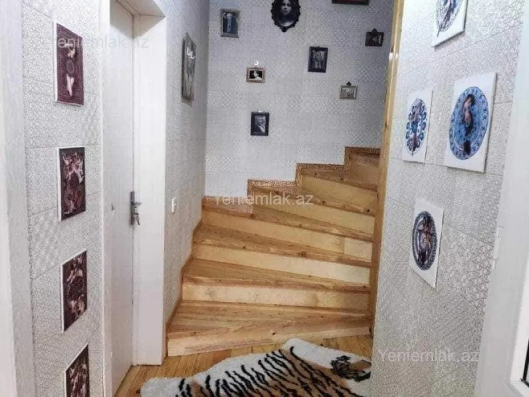 Satılır 4 otaqlı həyət evi 100 m²