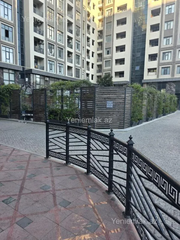 Satılır 3 otaqlı yeni tikili 120 m²